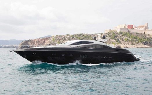 Sunseeker Predator 82ft
